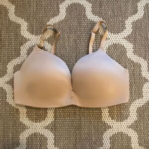 Victoria’s Secret bra so obsessed padded no wire bra size 36DD